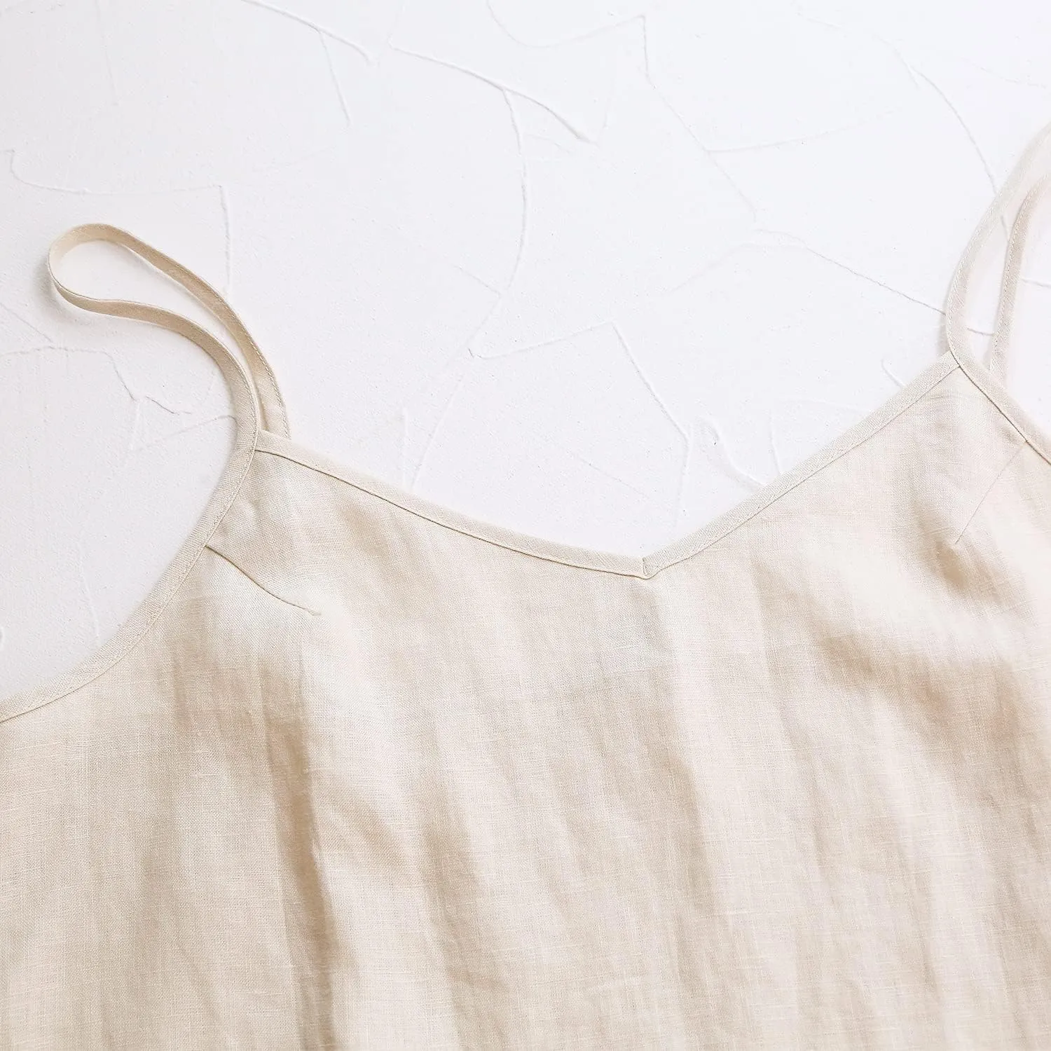 Amazhiyu Women's 100% Linen Camisole Tank Top V-Neck Loose Casual Cami Tops