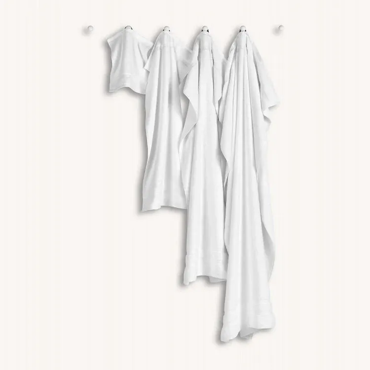 Christy Signum Bath Towel White