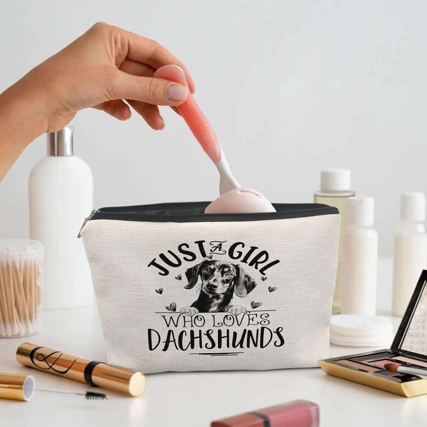 Dachshund Wiener Dog Makeup Bag - Dachshund Mom & Lover Gifts - Cosmetic & Toiletry Bag