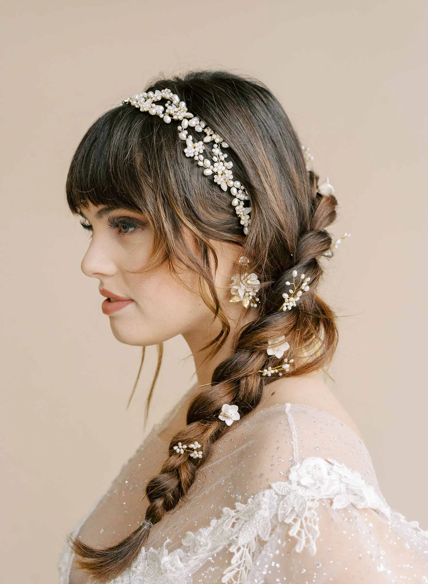 Decadent pearl infinity loops vine - Style #2131