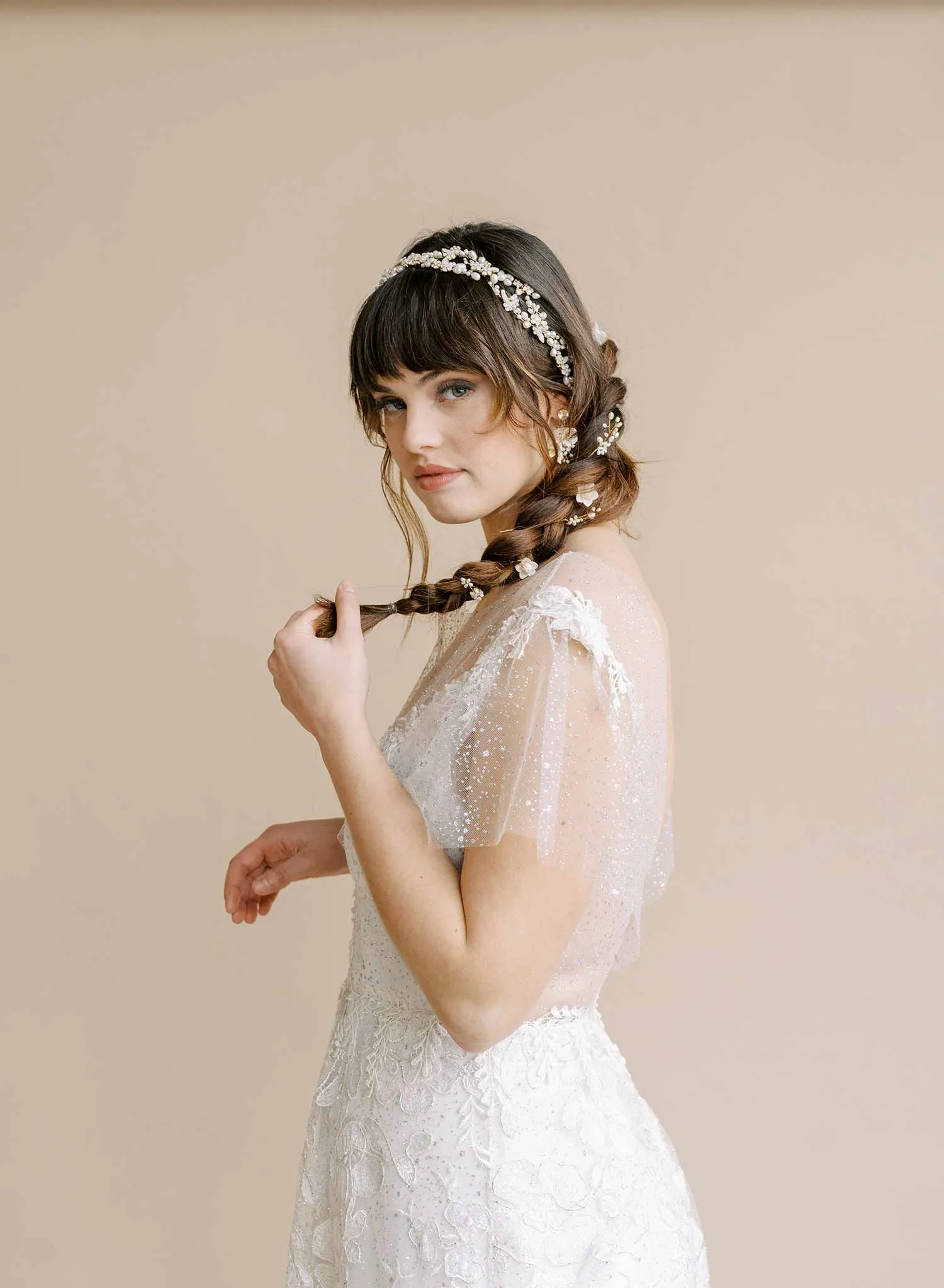 Decadent pearl infinity loops vine - Style #2131