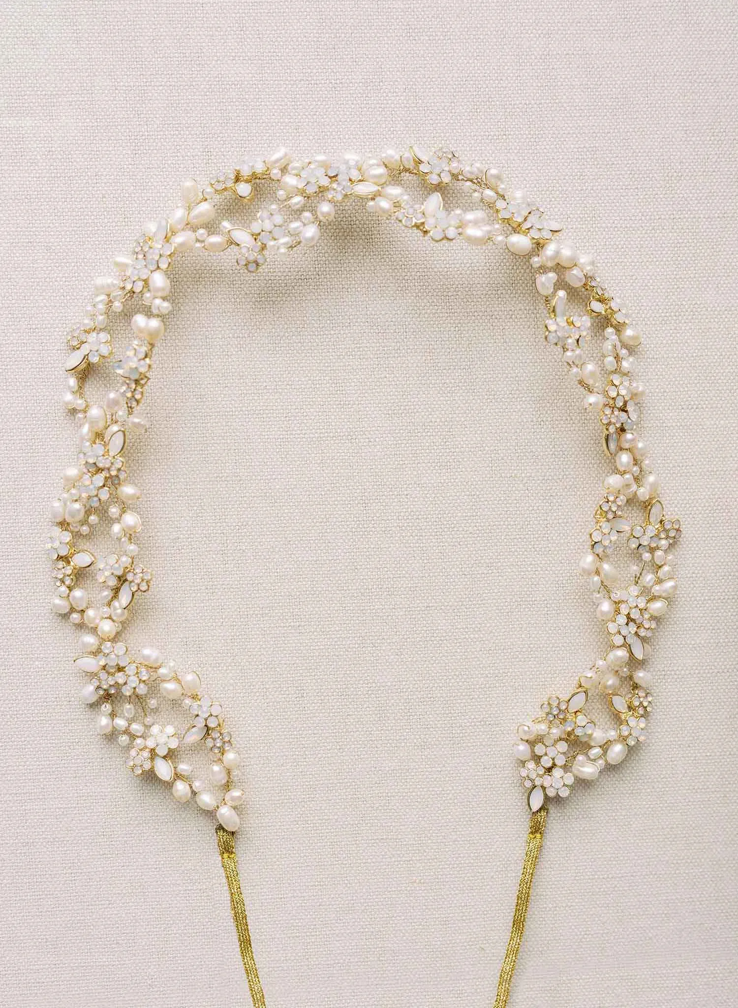 Decadent pearl infinity loops vine - Style #2131