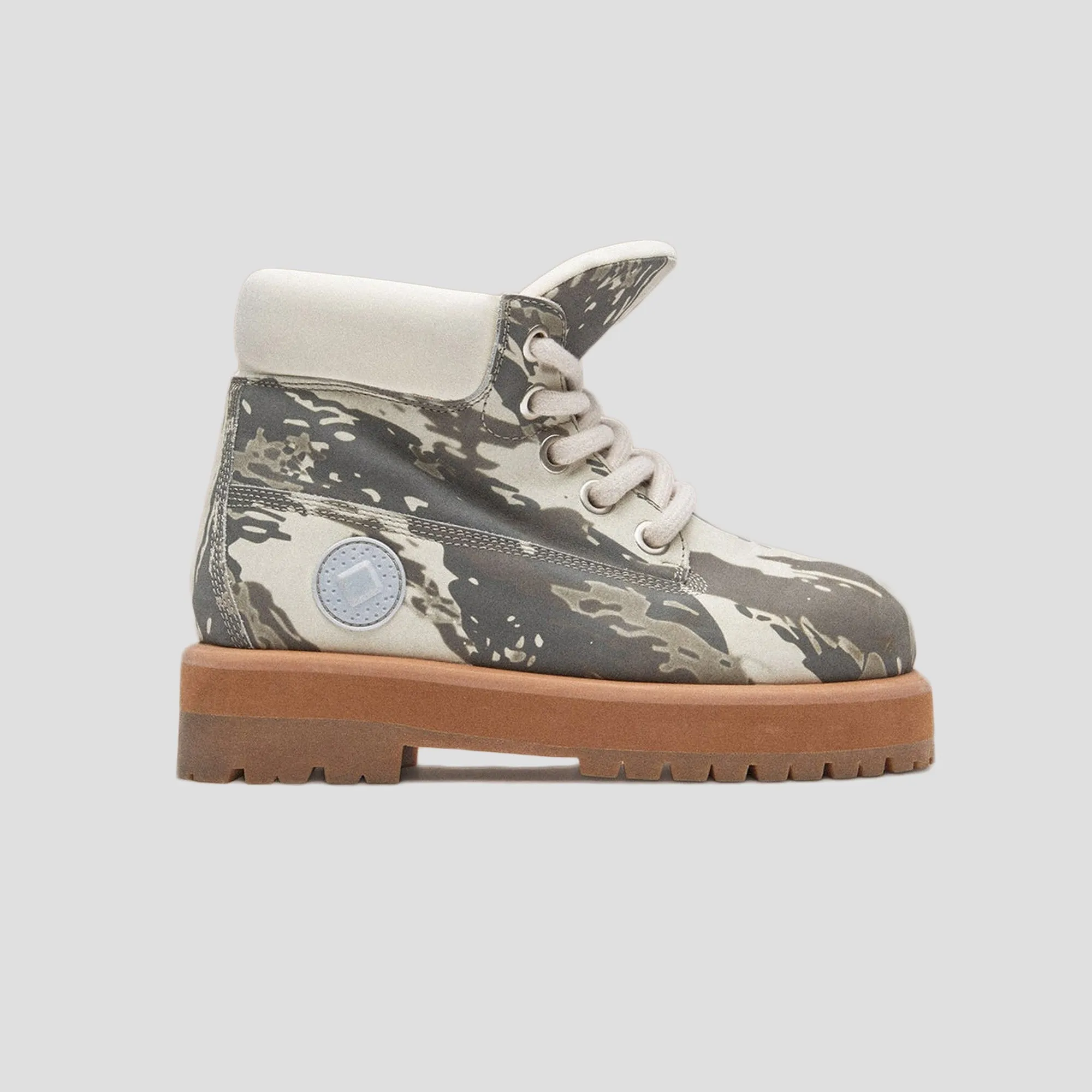 STRADA CAMO