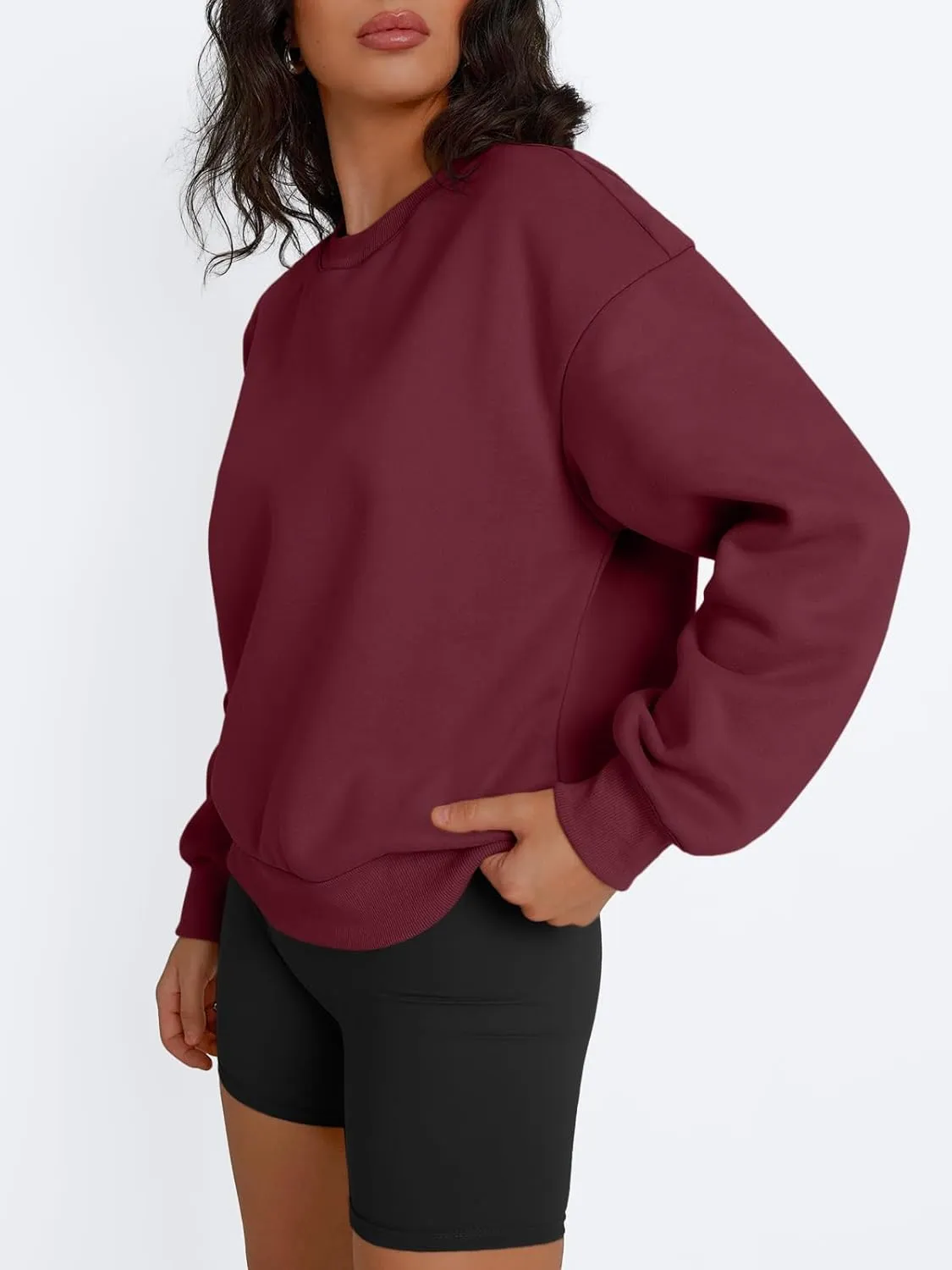Trendy Queen Womens Crewneck Sweatshirts Casual Pullover Long Sleeve Shirts Fall Fashion 2025 Clothes
