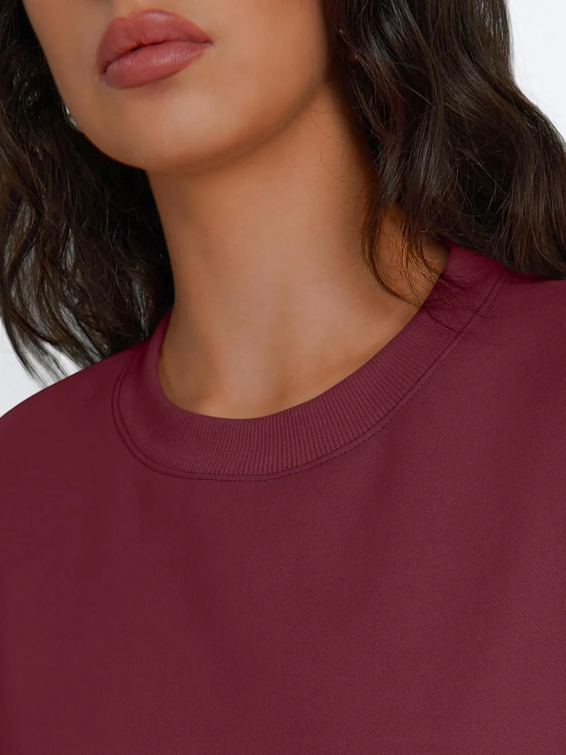 Trendy Queen Womens Crewneck Sweatshirts Casual Pullover Long Sleeve Shirts Fall Fashion 2025 Clothes