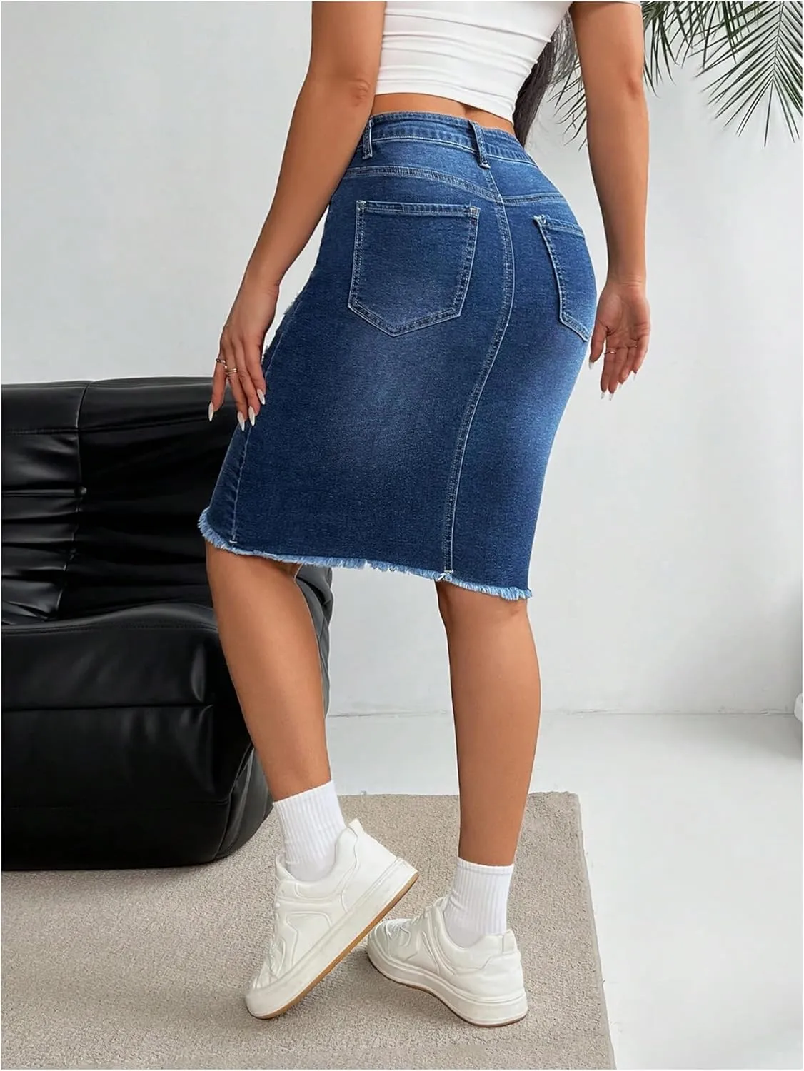 WDIRARA Women's Denim Pencil Skirt High Waisted Ripped Raw Hem Knee Length Stretch Bodycon Skirt