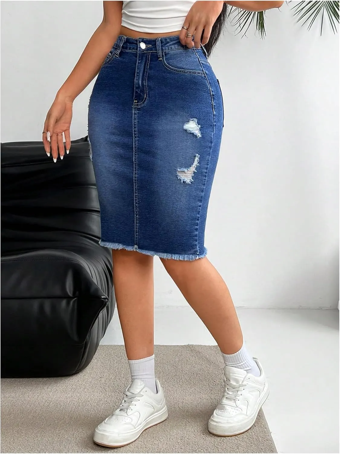 WDIRARA Women's Denim Pencil Skirt High Waisted Ripped Raw Hem Knee Length Stretch Bodycon Skirt